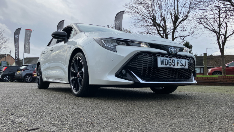 Toyota Corolla 2.0 VVT-i Hybrid GR Sport 5dr CVT Hybrid Hatchback